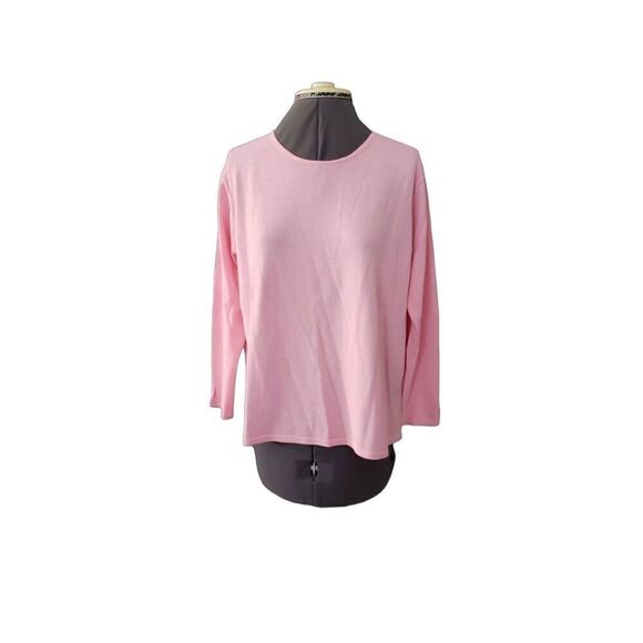 Debra Deroo  - Picture 3 of 6